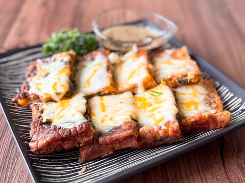 ニラとキムチとチーズのチヂミ